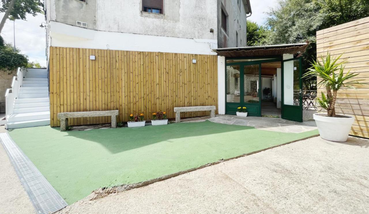 A Troita Hostel Only Pilgrims Solo Peregrinos Tui Extérieur photo